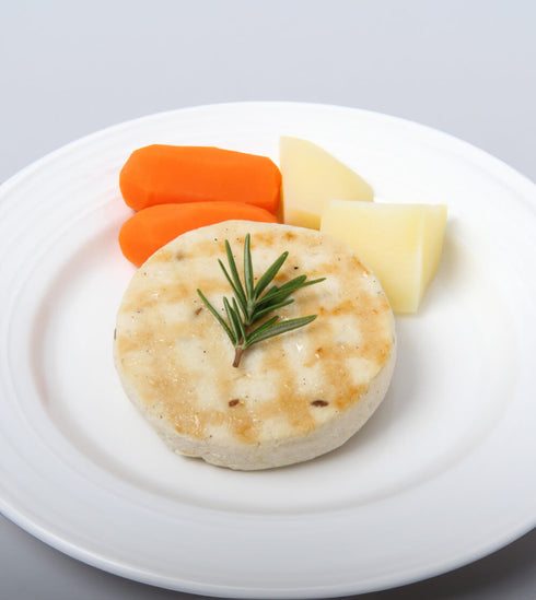 北の極「ビストロスタイル」鶏肉とおからのヘルシーハンバーグと温野菜